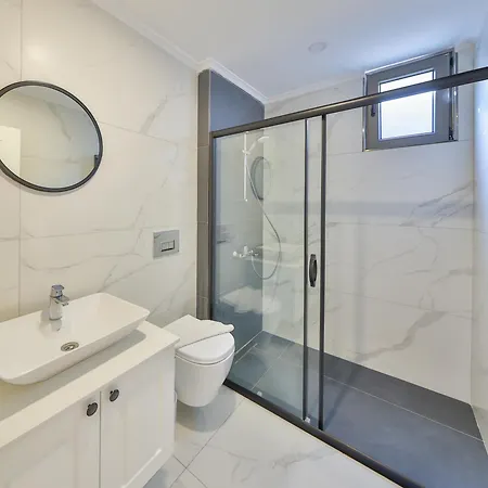 Freya Apartament *