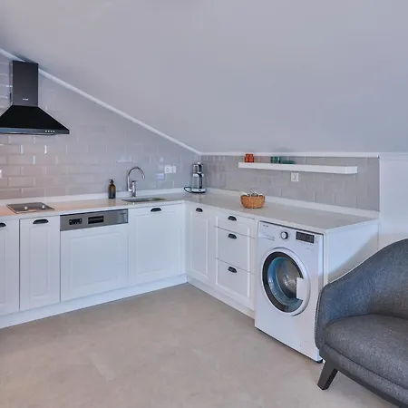 Freya Apartament *